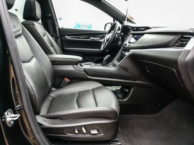 Used 2025 Cadillac XT5 Premium Luxury image 13