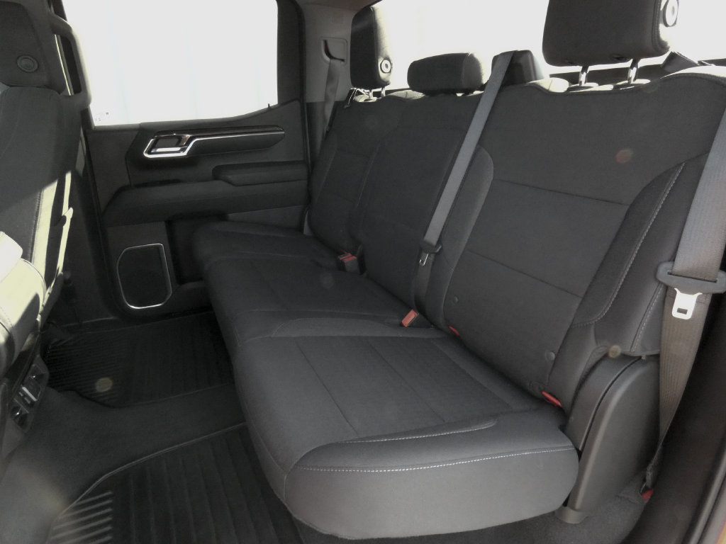 Used 2026 Chevrolet Silverado 1500 LT AWD/4WD image 35