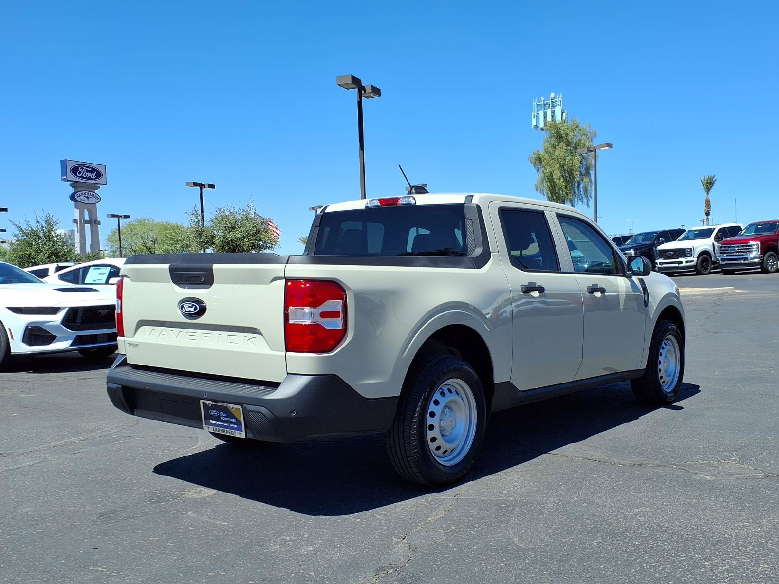 Certified 2025 Ford Maverick XL FWD image 6