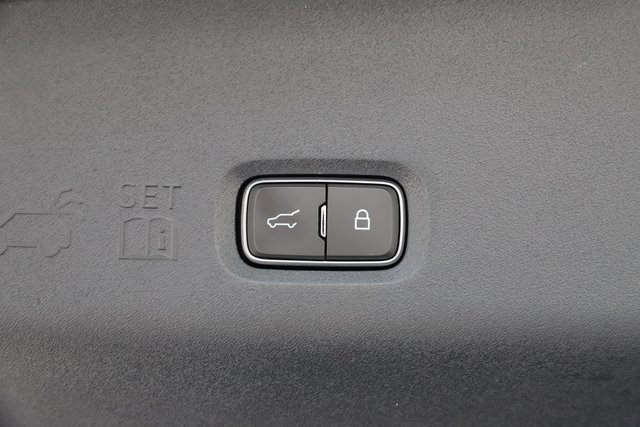 Certified 2025 Ford Expedition Platinum w/ Driver's Package image 17