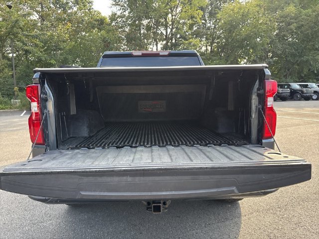 Used 2020 Chevrolet Silverado 1500 Custom w/ Custom Value Package AWD/4WD image 22