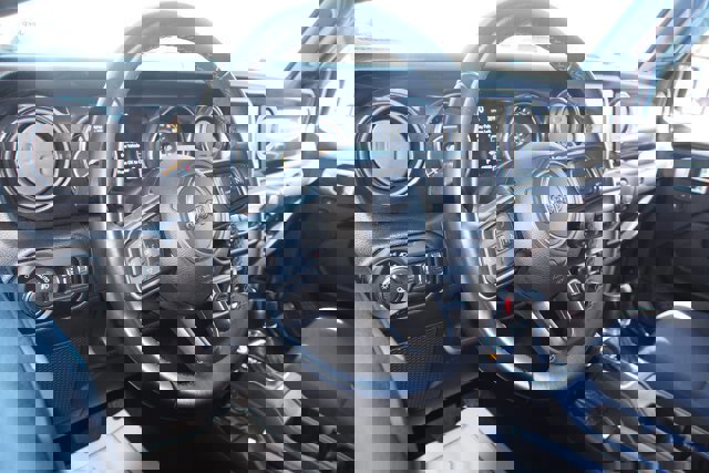 Used 2022 Jeep Gladiator Sport image 15