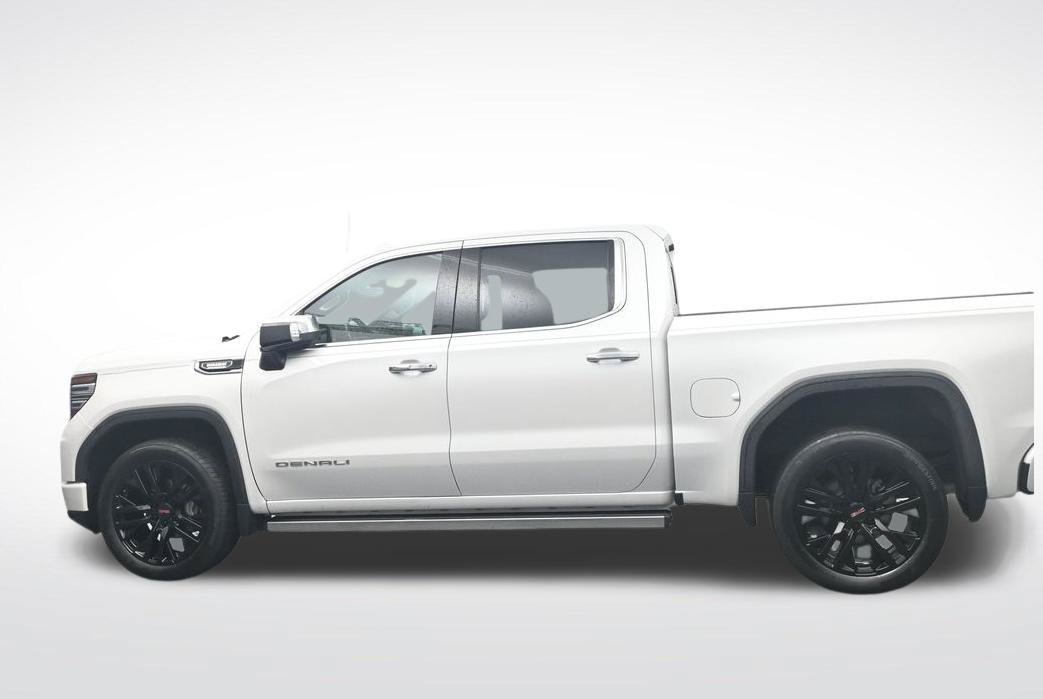 Used 2022 GMC Sierra 1500 Denali w/ Denali Reserve Package RWD image 10