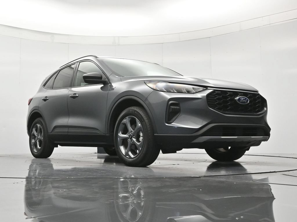 Certified 2025 Ford Escape ST-Line AWD/4WD image 38