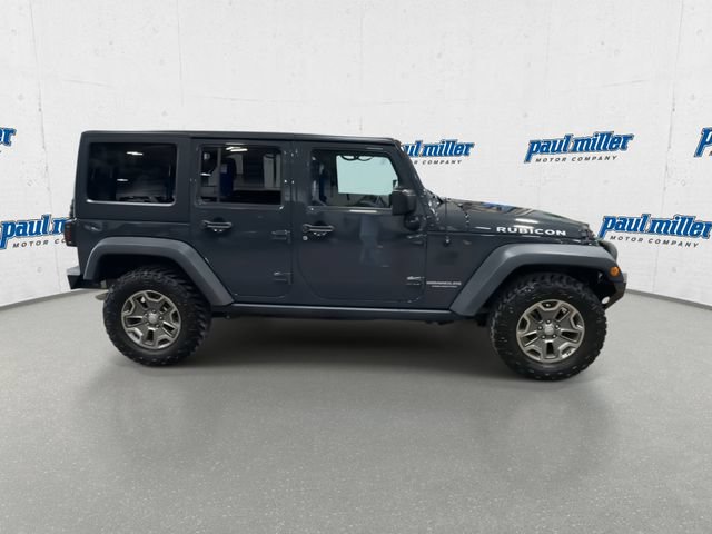 Used 2017 Jeep Wrangler Unlimited Rubicon w/ Connectivity Group AWD/4WD image 13