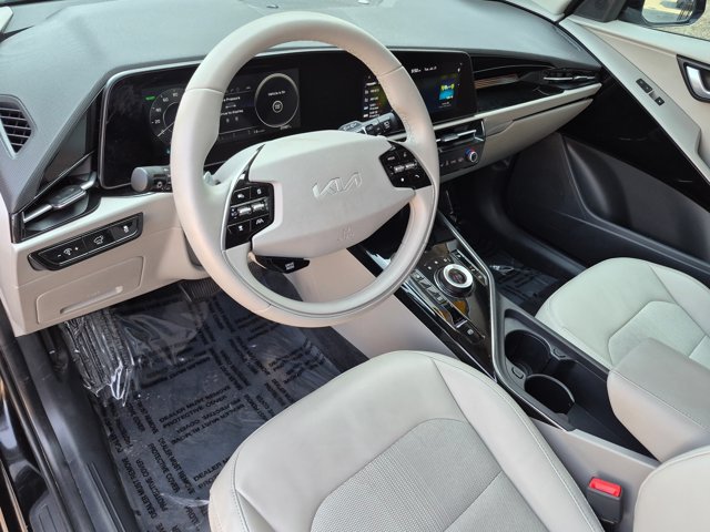Used 2023 Kia Niro Wind FWD image 11