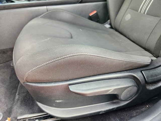 Used 2023 Hyundai Elantra SEL image 23