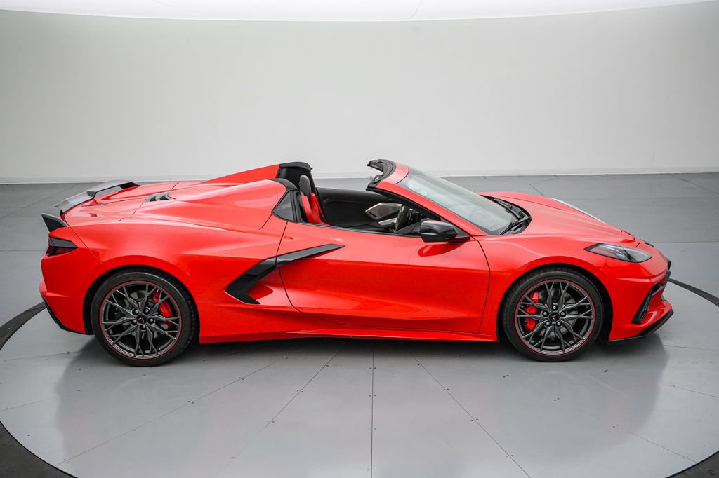 Used 2023 Chevrolet Corvette Stingray Premium Conv w/ Z51 Performance Package RWD image 3