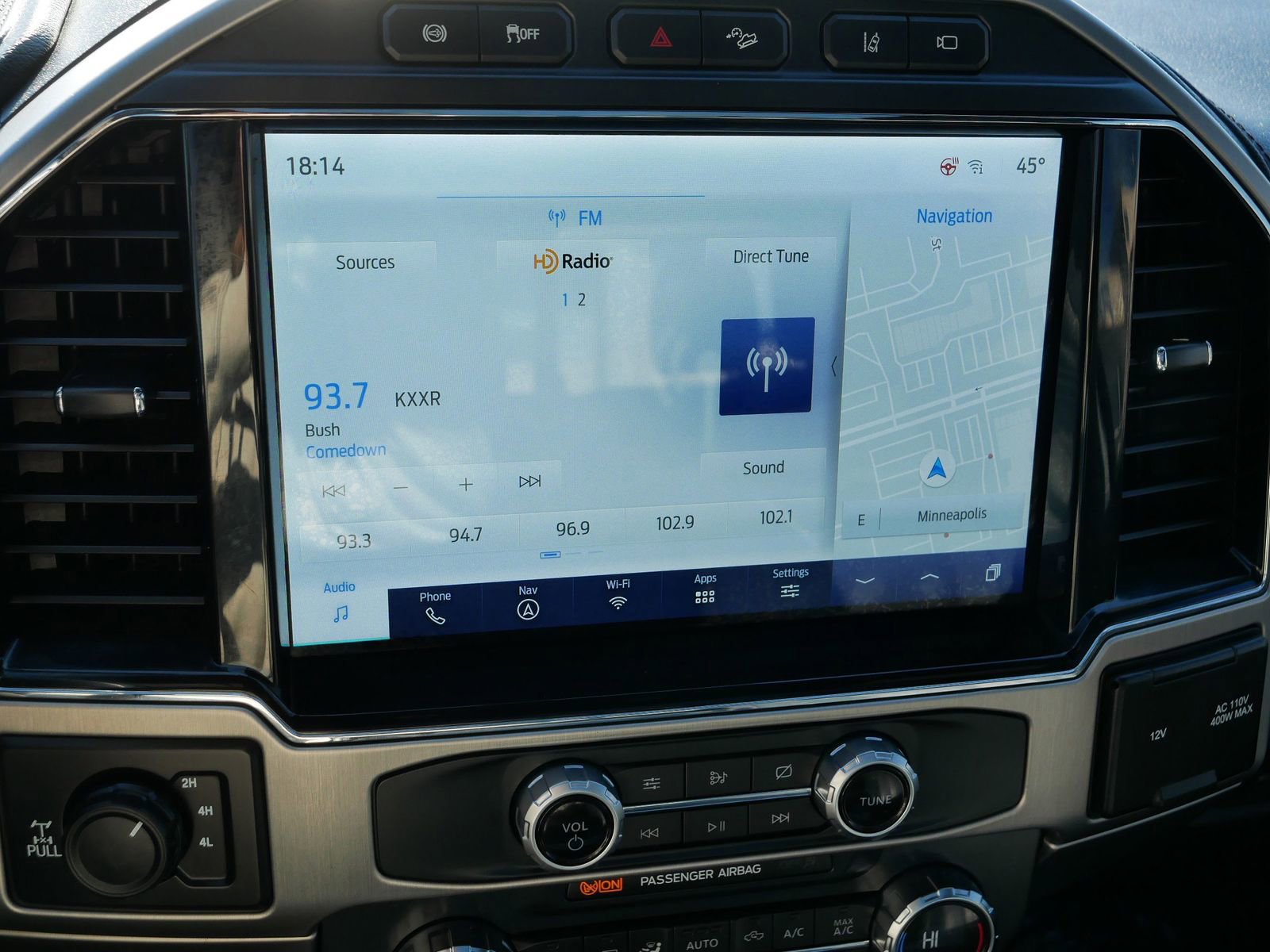 Certified 2022 Ford F250 Platinum w/ FX4 Off-Road Package image 26