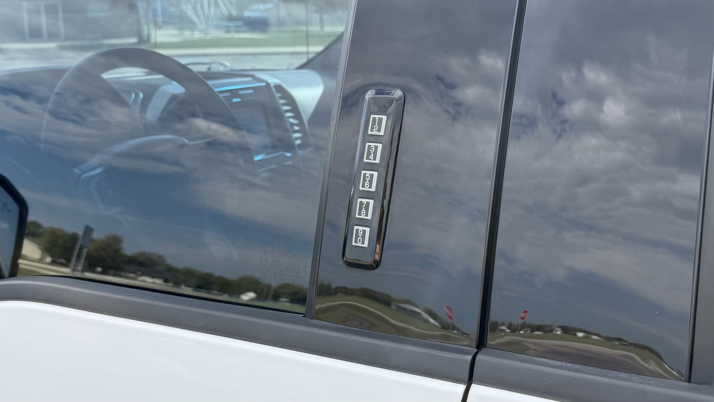 Certified 2017 Ford F150 Lariat AWD/4WD image 16