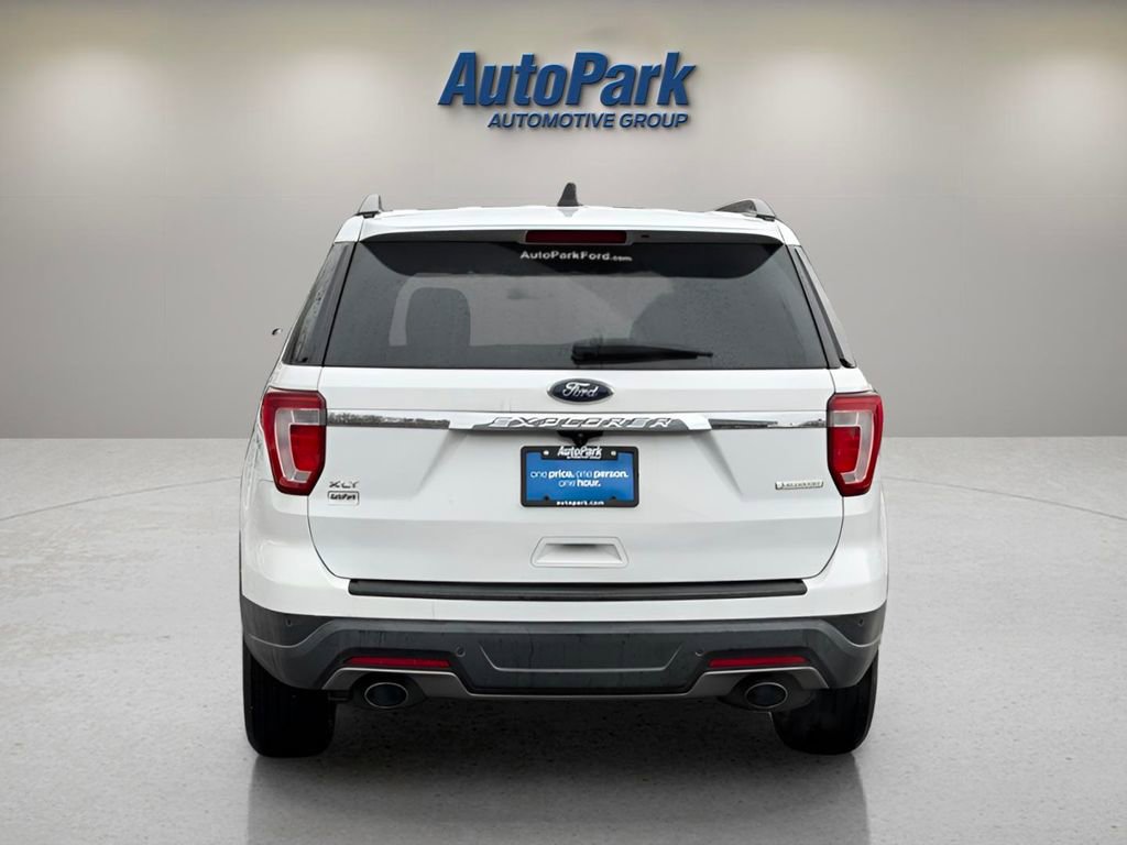 Certified 2018 Ford Explorer XLT FWD image 6