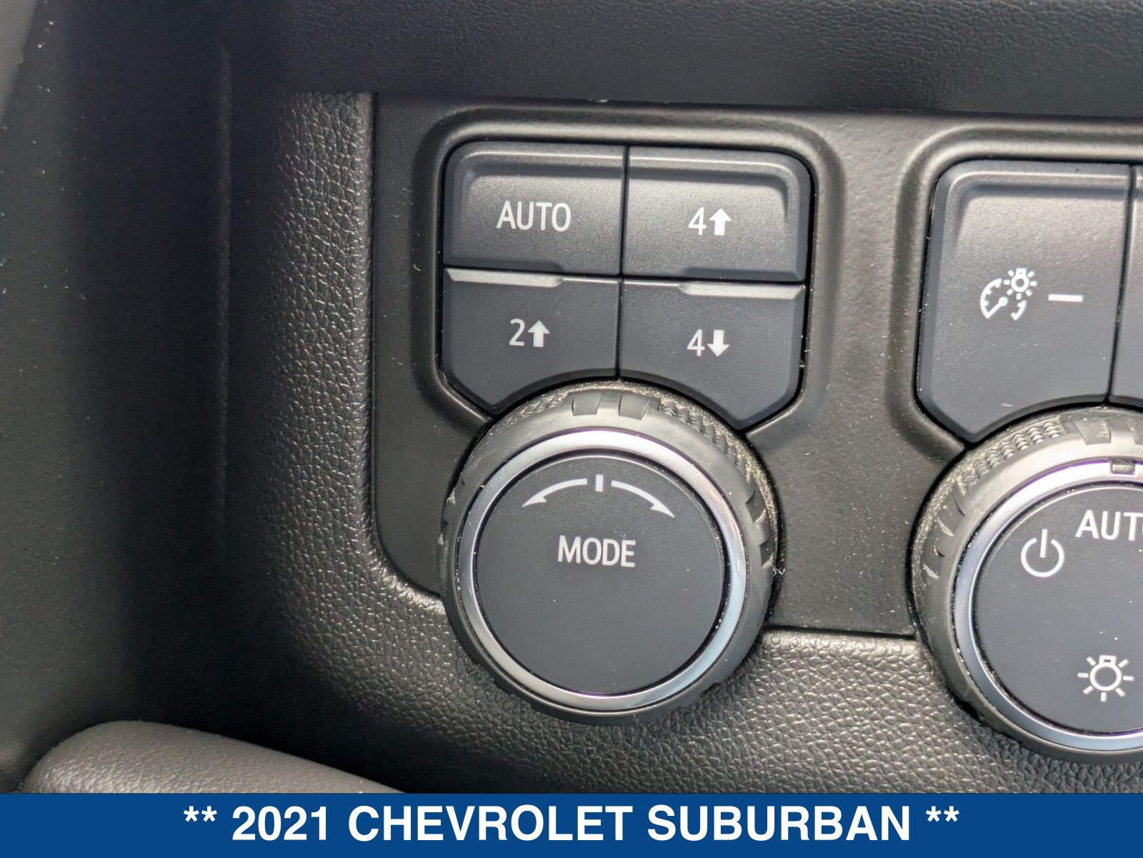 Used 2021 Chevrolet Suburban High Country AWD/4WD image 36