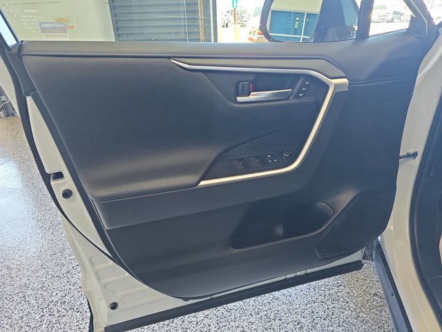 Used 2024 Toyota RAV4 XSE image 5