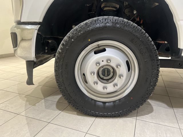 Certified 2025 Ford F350 XL w/ XL Chrome Package AWD/4WD image 27