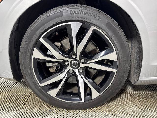 Used 2025 Volvo S60 B5 Core AWD/4WD image 9
