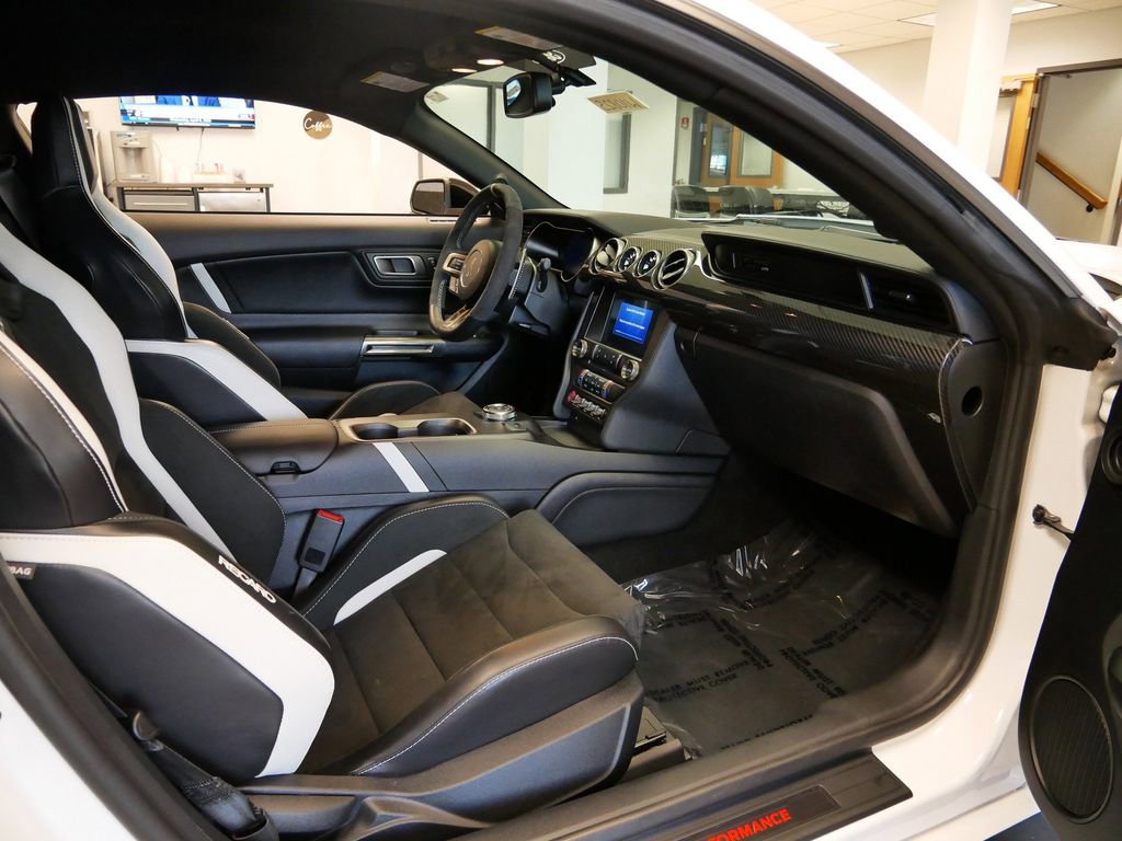 Certified 2020 Ford Mustang Shelby GT500 w/ Technology Package image 8