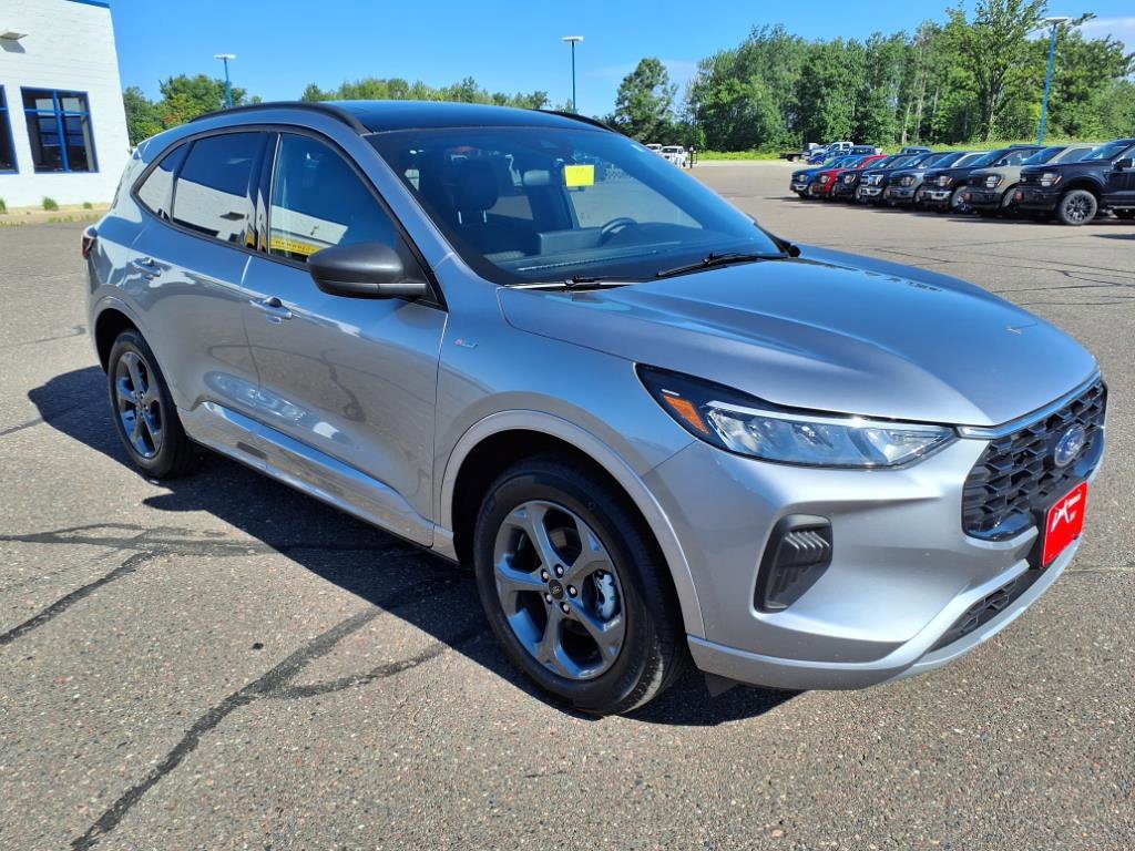 Certified 2024 Ford Escape ST-Line w/ Tech Pack #1 image 7