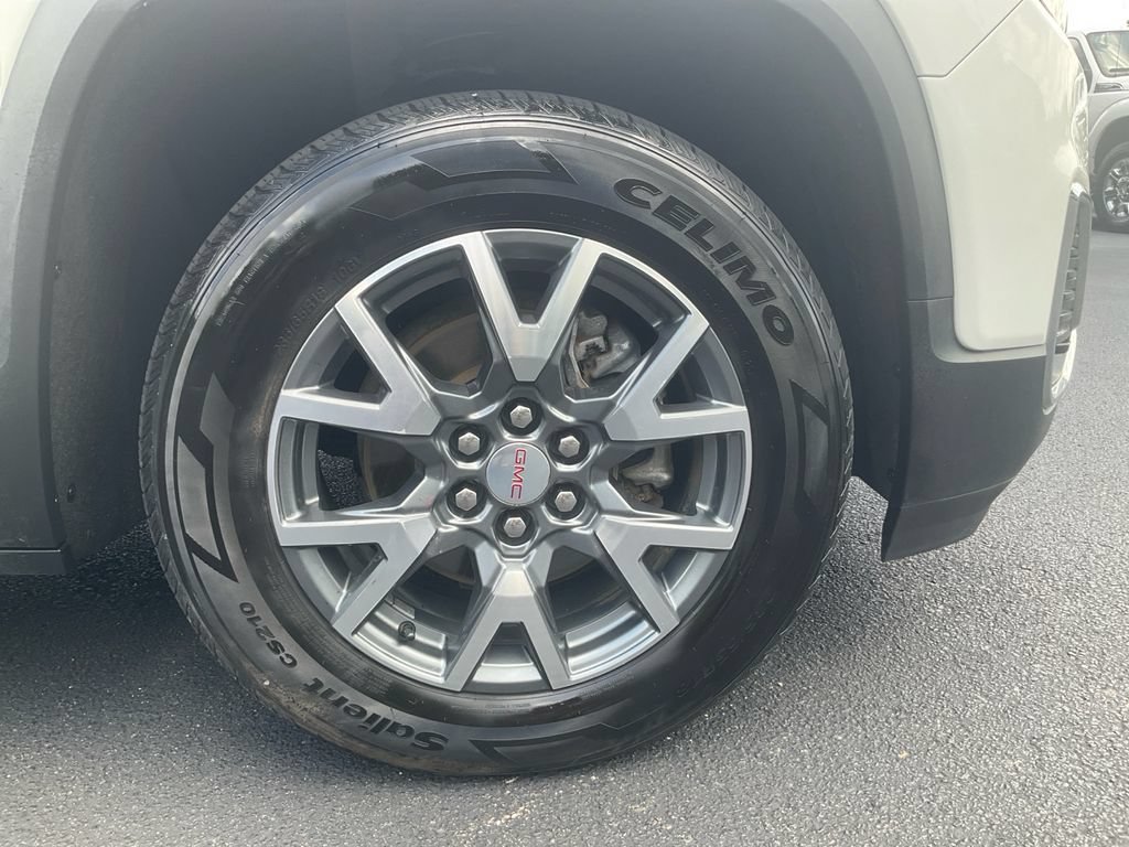 Used 2023 GMC Acadia SLT AWD/4WD image 10