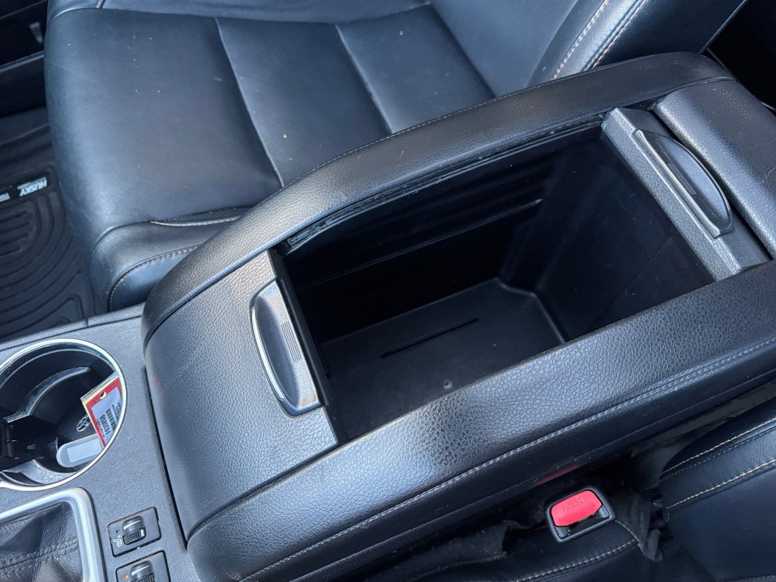 Used 2017 Toyota Highlander XLE image 24