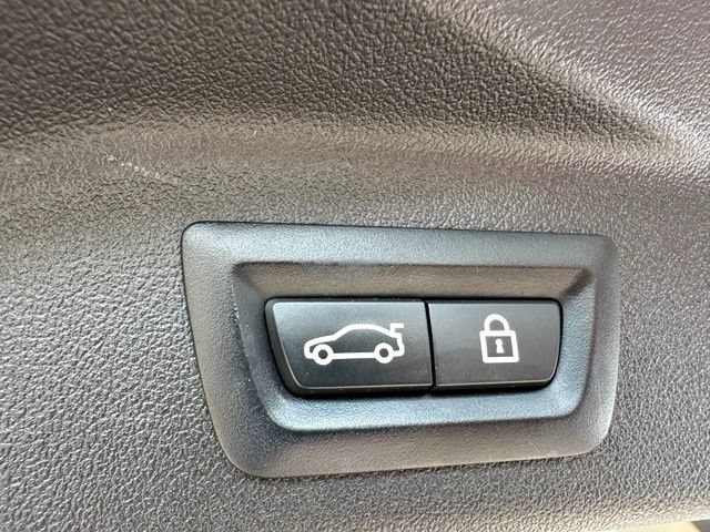 Used 2021 BMW X7 xDrive40i AWD/4WD image 13