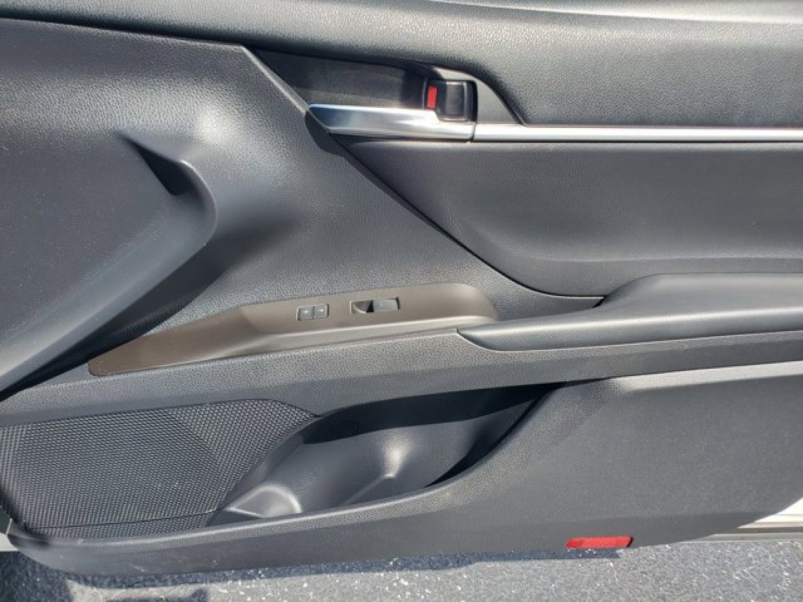 Used 2022 Toyota Camry SE w/ Convenience Package image 35