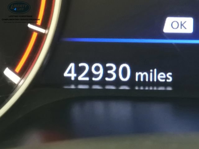 Used 2025 Nissan Altima 2.5 SV AWD/4WD image 32