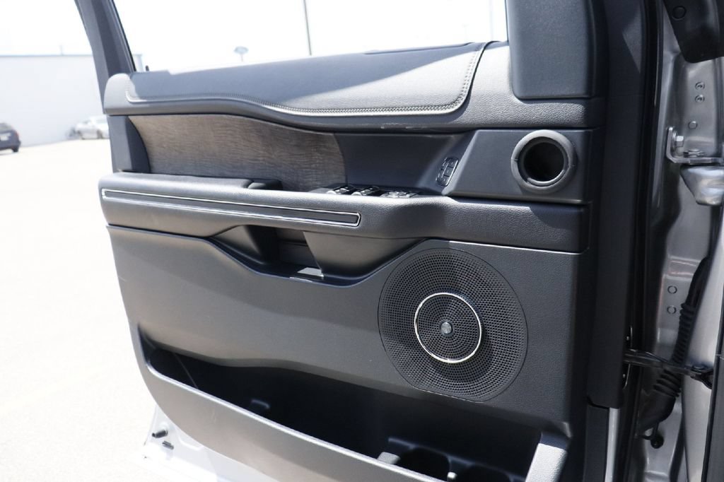 Certified 2021 Ford Expedition Limited RWD image 13