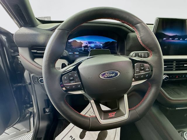 Certified 2025 Ford Explorer ST AWD/4WD image 16