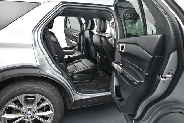 Certified 2022 Ford Explorer XLT w/ Equipment Group 202A AWD/4WD image 14