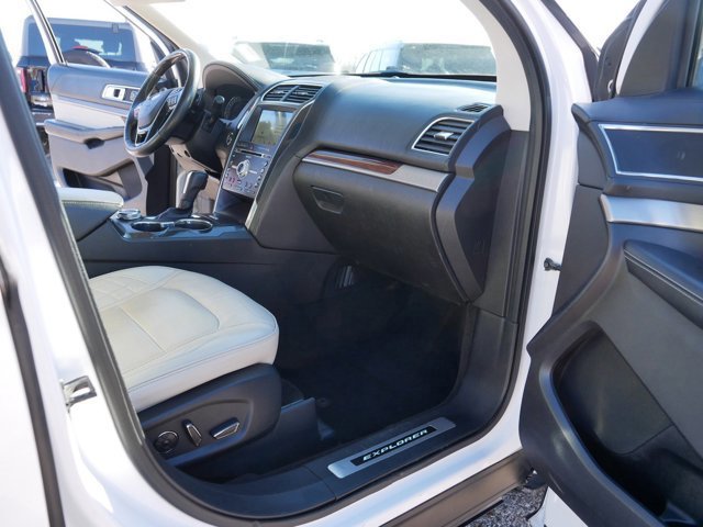 Certified 2018 Ford Explorer Platinum image 20