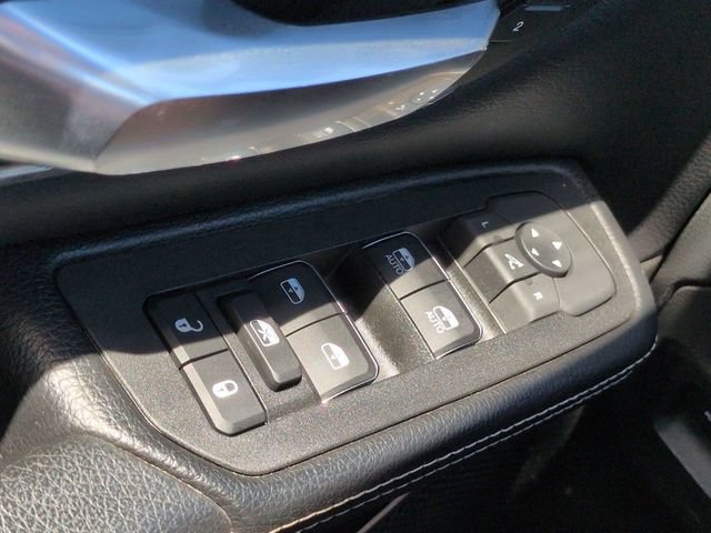 Used 2025 RAM 1500 Laramie w/ Sport Appearance Package AWD/4WD image 25