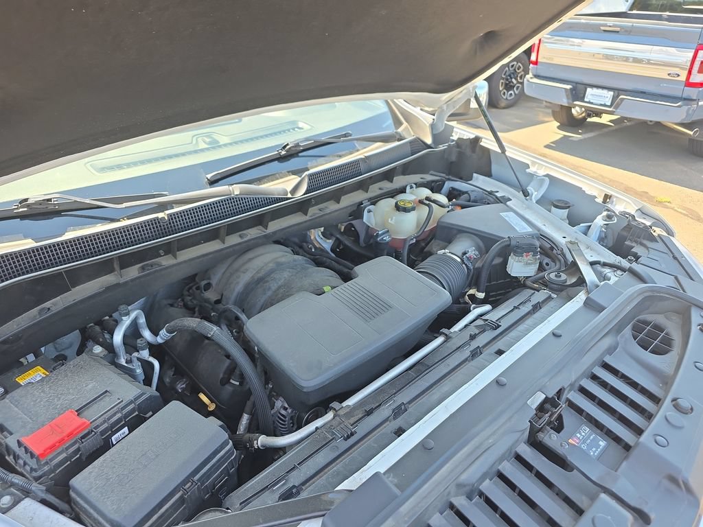 Used 2021 Chevrolet Silverado 1500 LT w/ LPO, Liner Protection Package AWD/4WD image 34