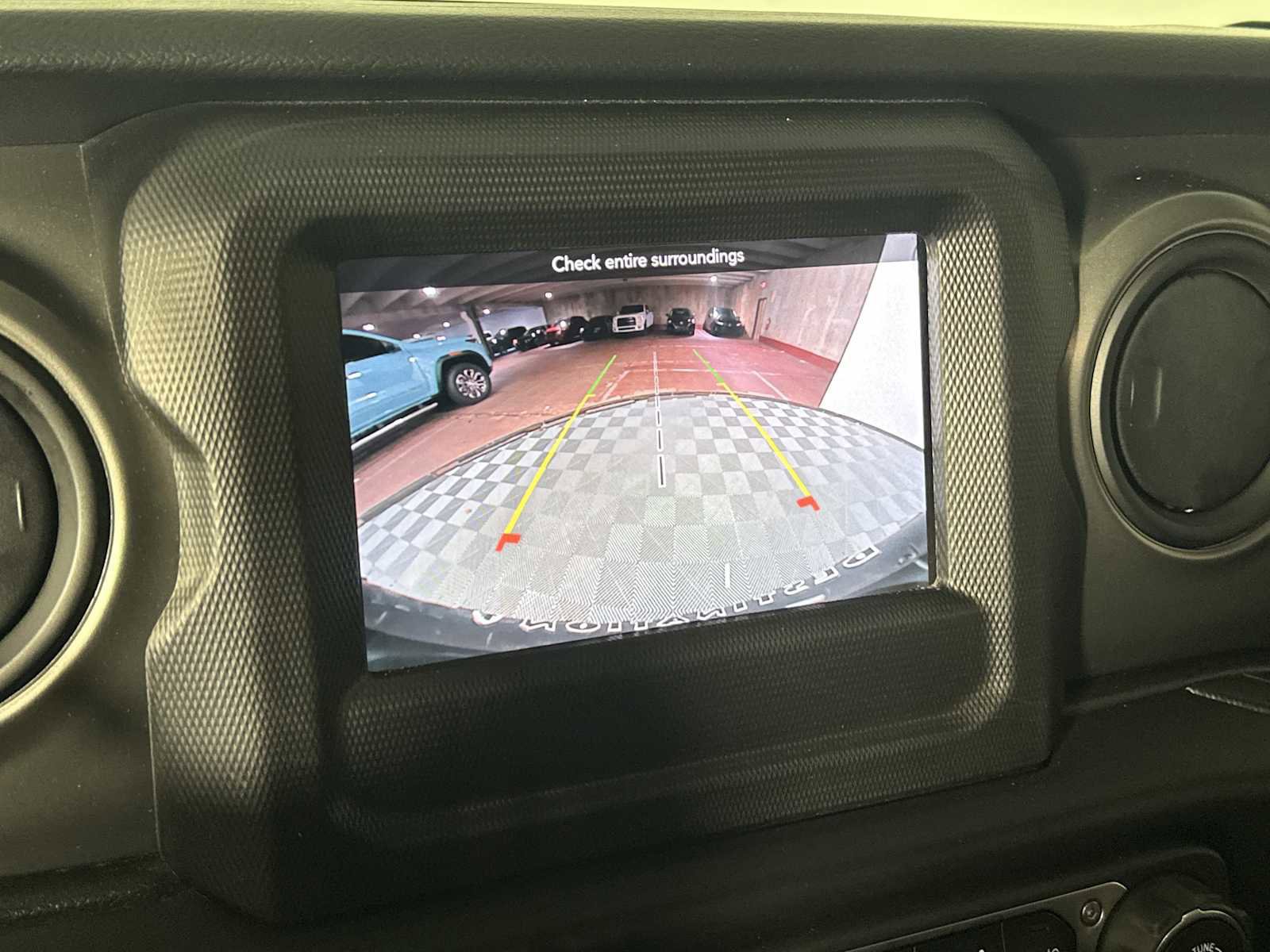 Used 2023 Jeep Wrangler Unlimited image 32