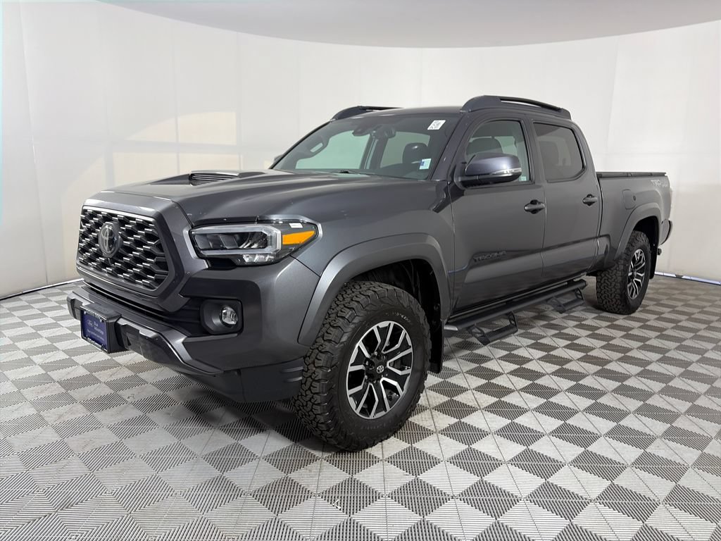 Used 2023 Toyota Tacoma TRD Sport w/ Advanced Technology Package AWD/4WD video 3