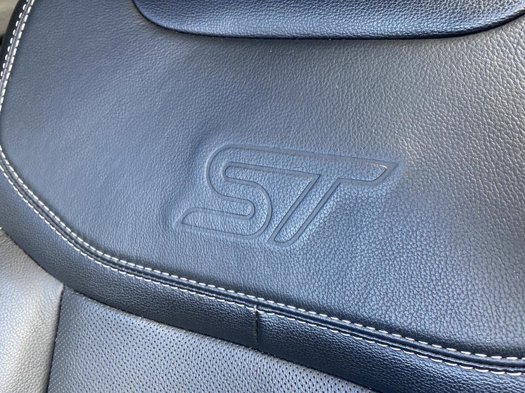 Certified 2022 Ford Explorer ST w/ Equipment Group 401A image 33