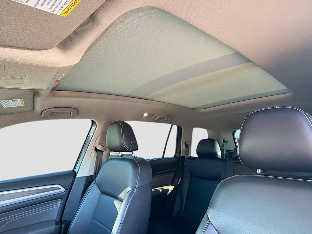 Used 2022 Volkswagen Atlas SEL AWD/4WD image 31