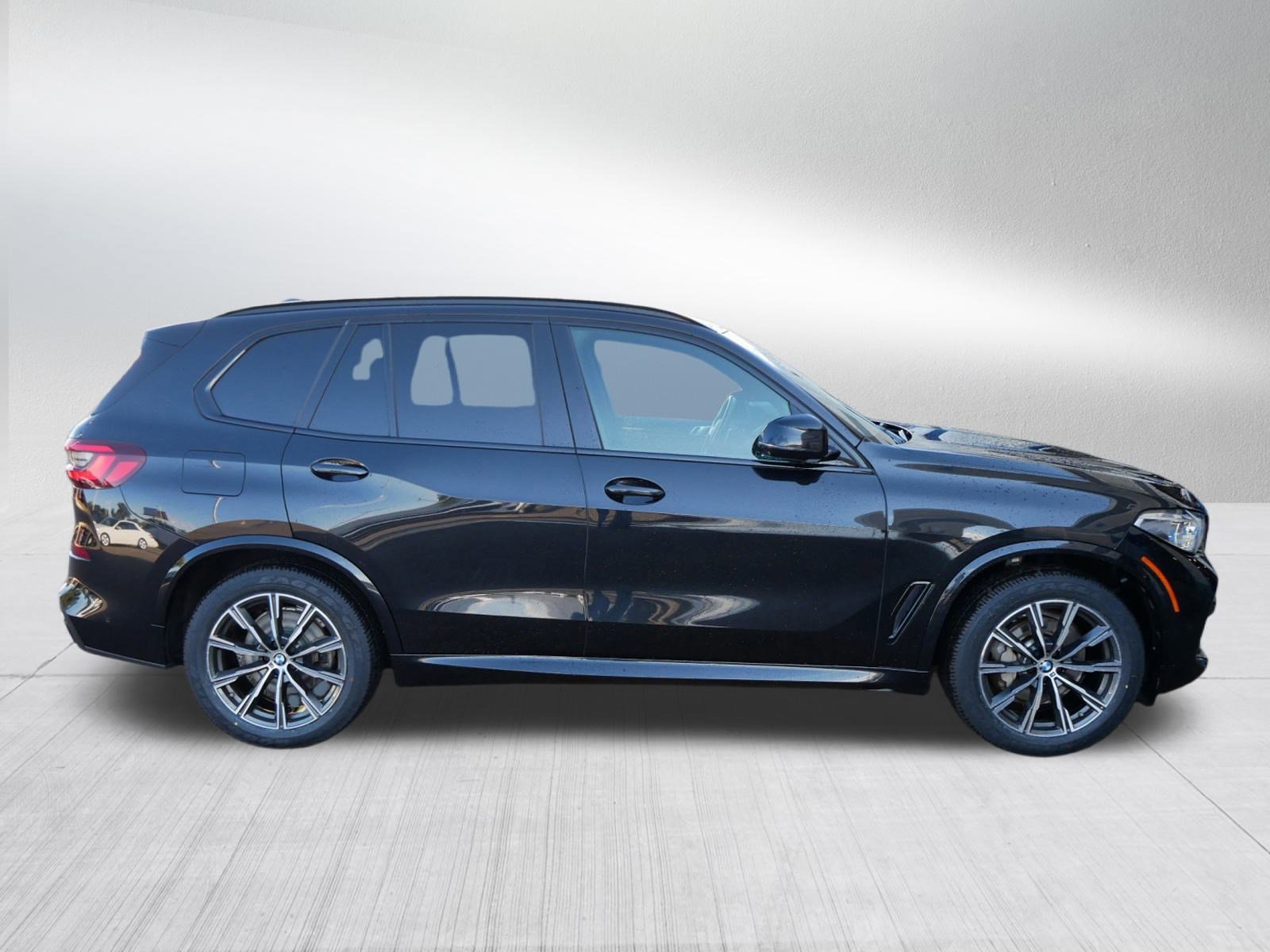 Used 2021 BMW X5 xDrive40i w/ M Sport Package image 8