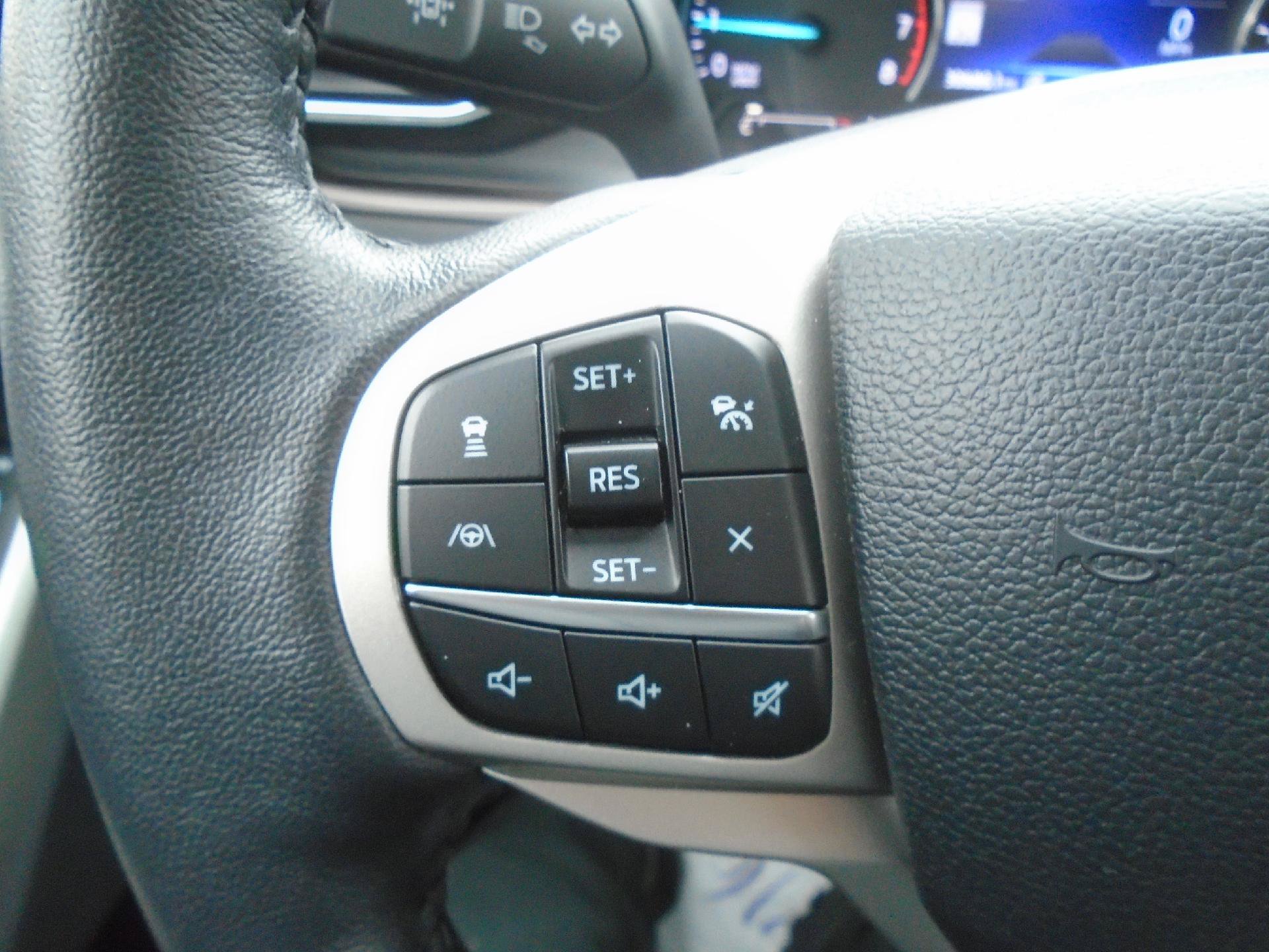 Certified 2024 Ford Explorer Limited AWD/4WD image 19