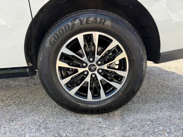 Certified 2025 Ford Expedition Max Platinum AWD/4WD image 14