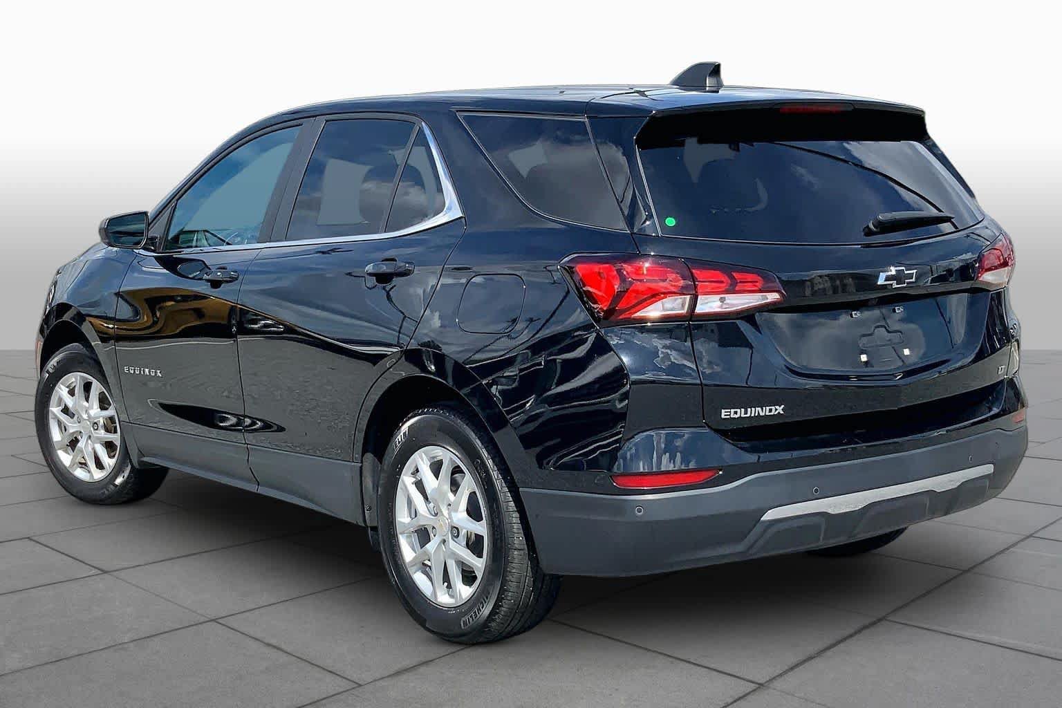 Used 2023 Chevrolet Equinox LT FWD image 11