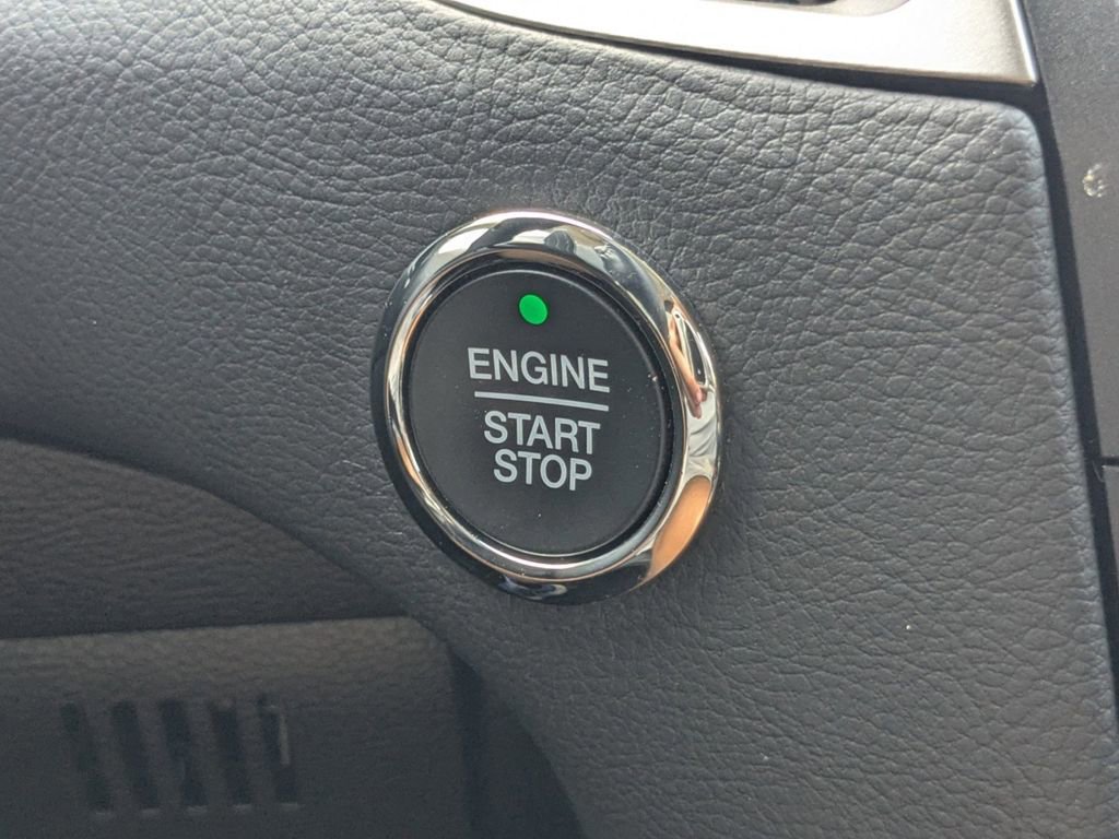 Certified 2020 Ford Edge SEL w/ Cold Weather Package image 29