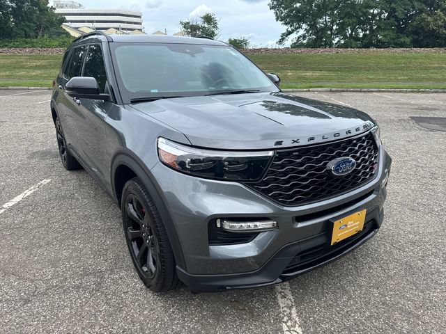 Certified 2023 Ford Explorer ST w/ Equipment Group 401A AWD/4WD image 2