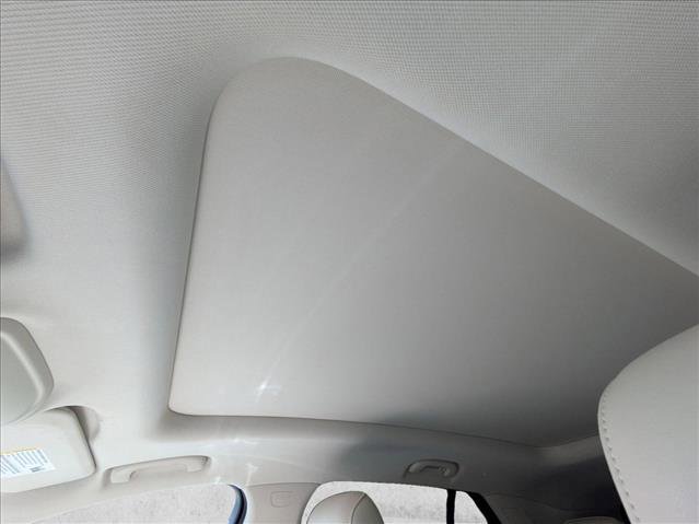 Used 2021 Buick Envision Avenir w/ Technology Package II FWD image 15