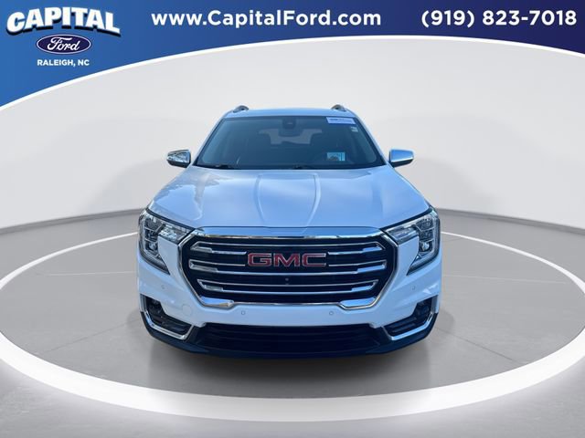 Used 2023 GMC Terrain SLT w/ Tech Package image 9