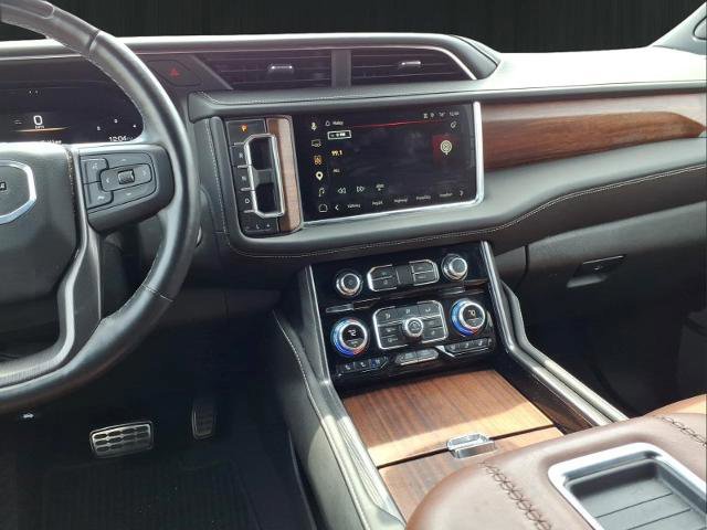 Used 2024 GMC Yukon Denali Ultimate AWD/4WD image 23