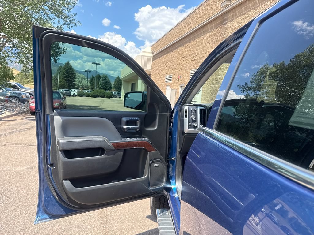 Used 2018 GMC Sierra 1500 SLT AWD/4WD image 11