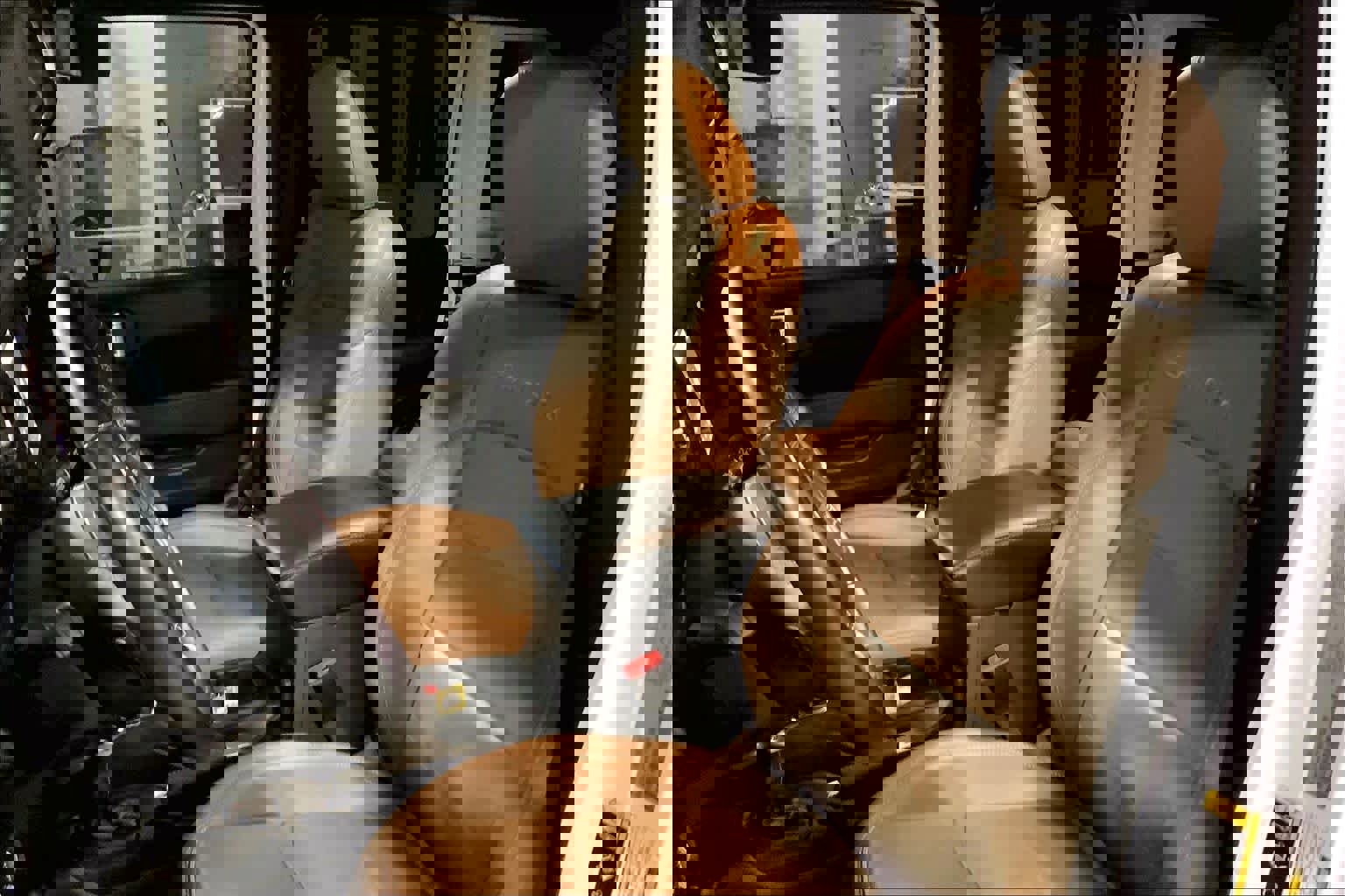 Used 2023 Jeep Wrangler Sahara w/ Cold Weather Group image 7