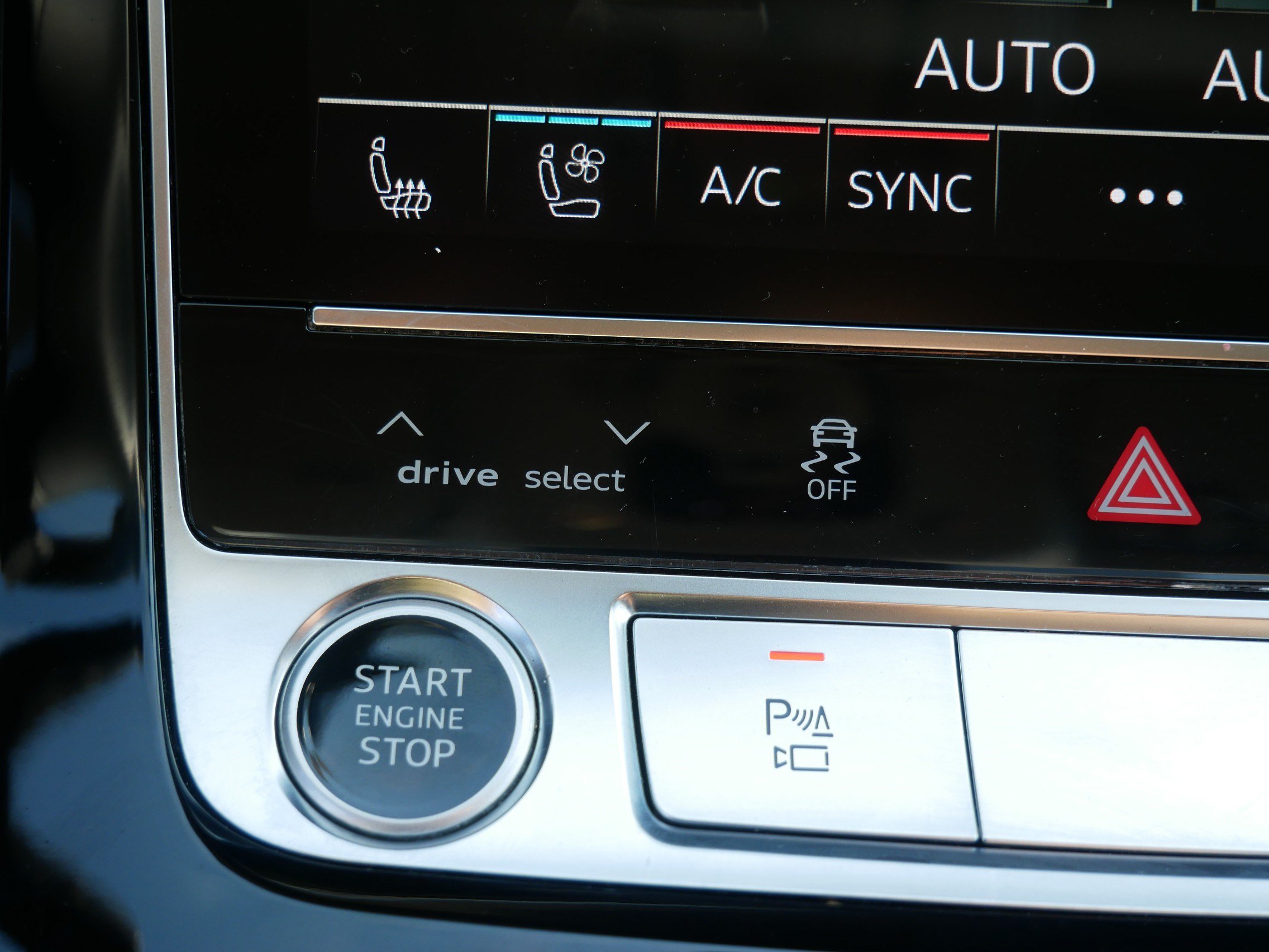 Used 2022 Audi Q7 3.0T Prestige AWD/4WD image 32