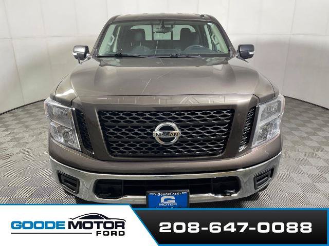 Used 2019 Nissan Titan SV AWD/4WD image 3