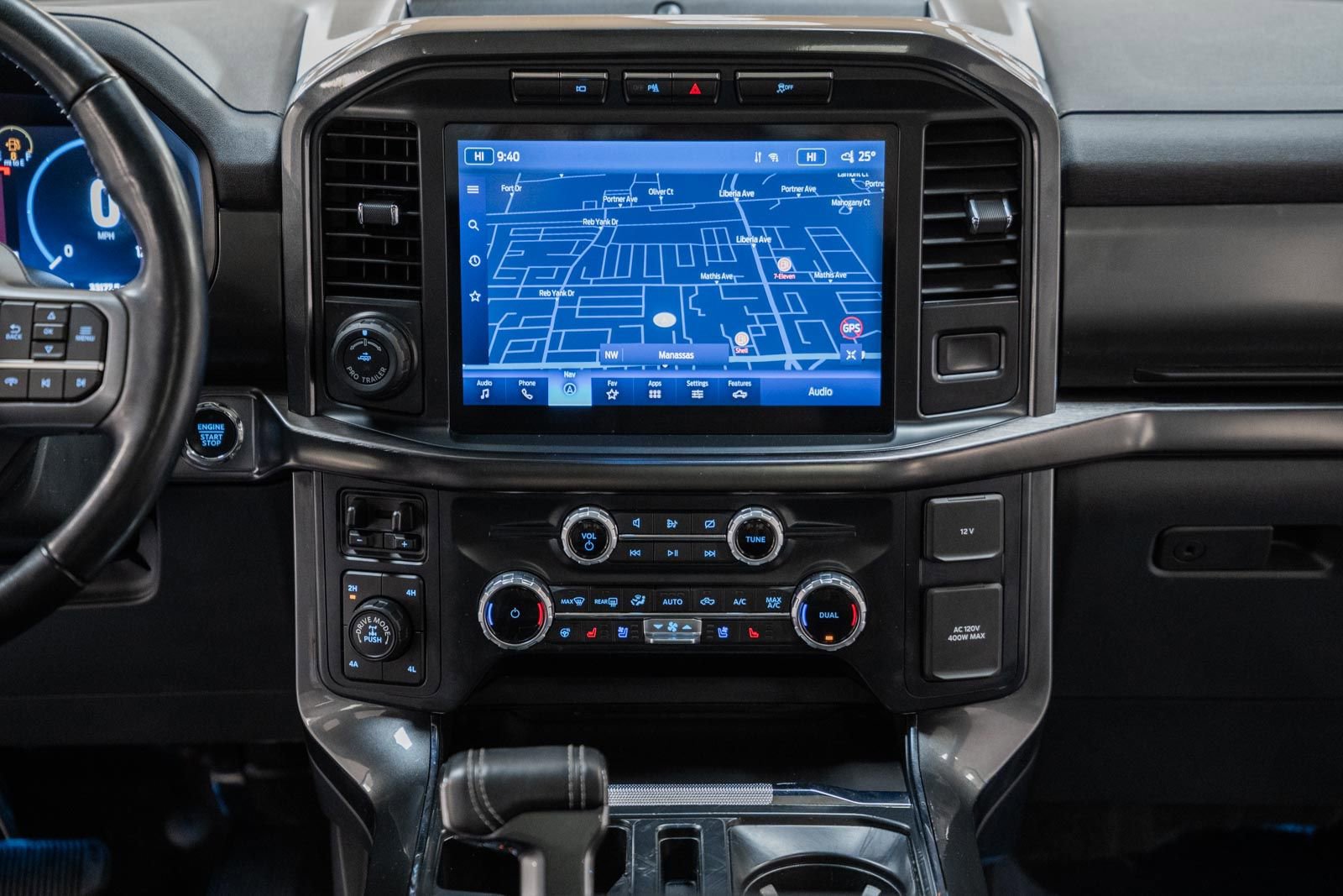 Certified 2022 Ford F150 Lariat w/ Equipment Group 502A High image 29